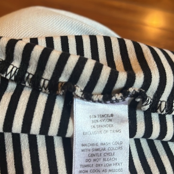 Toad & Co | Black & White Striped Pencil Skirt Tencel Lyocell Blend Medium - Picture 6 of 9